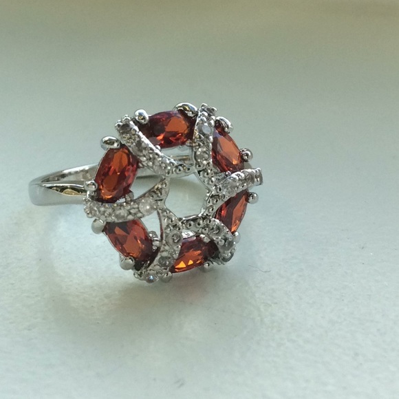 garnet Jewelry - ❤️Mozambique Garnet beauty! ❤️